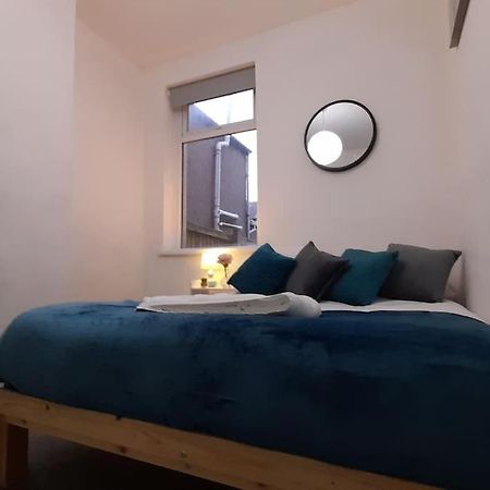 Spacious 4 Bedroom, Free Netflix, Central Location Cardiff Exteriör bild