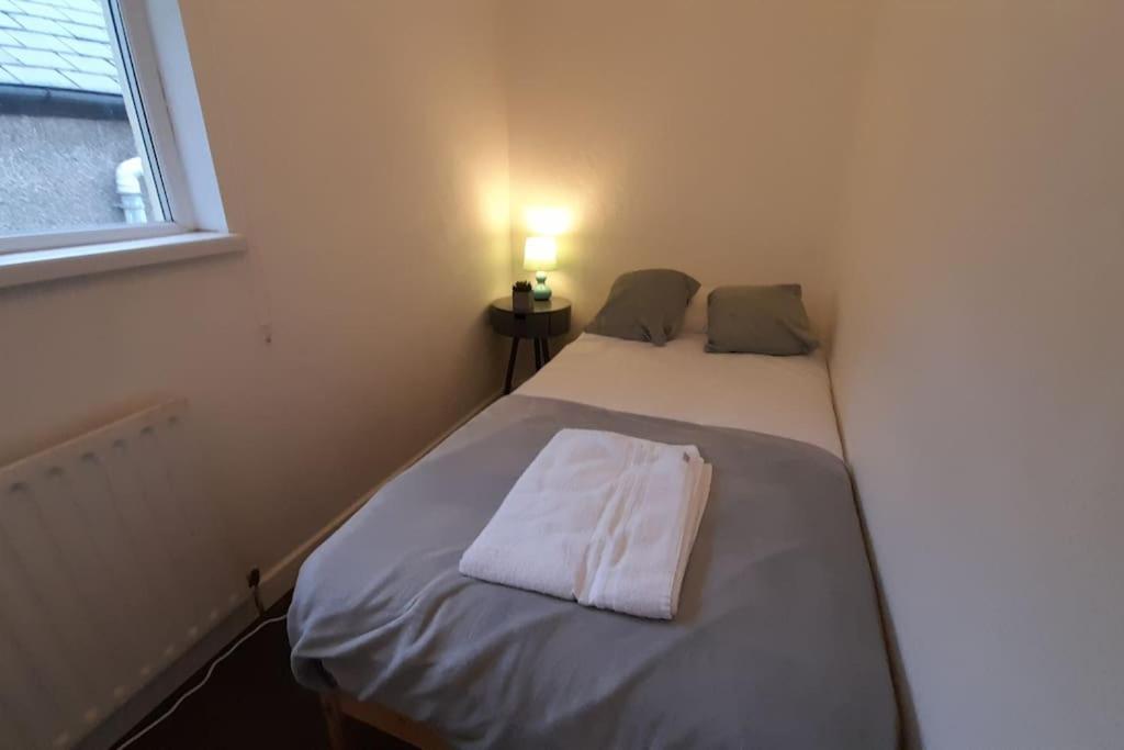 Spacious 4 Bedroom, Free Netflix, Central Location Cardiff Exteriör bild