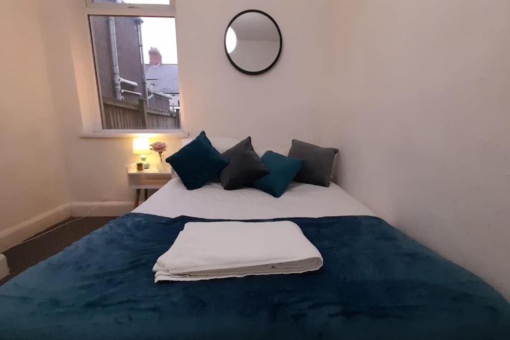 Spacious 4 Bedroom, Free Netflix, Central Location Cardiff Exteriör bild
