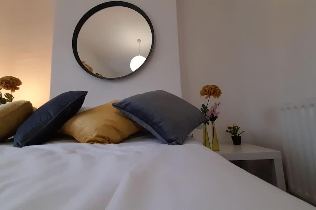 Spacious 4 Bedroom, Free Netflix, Central Location Cardiff Exteriör bild