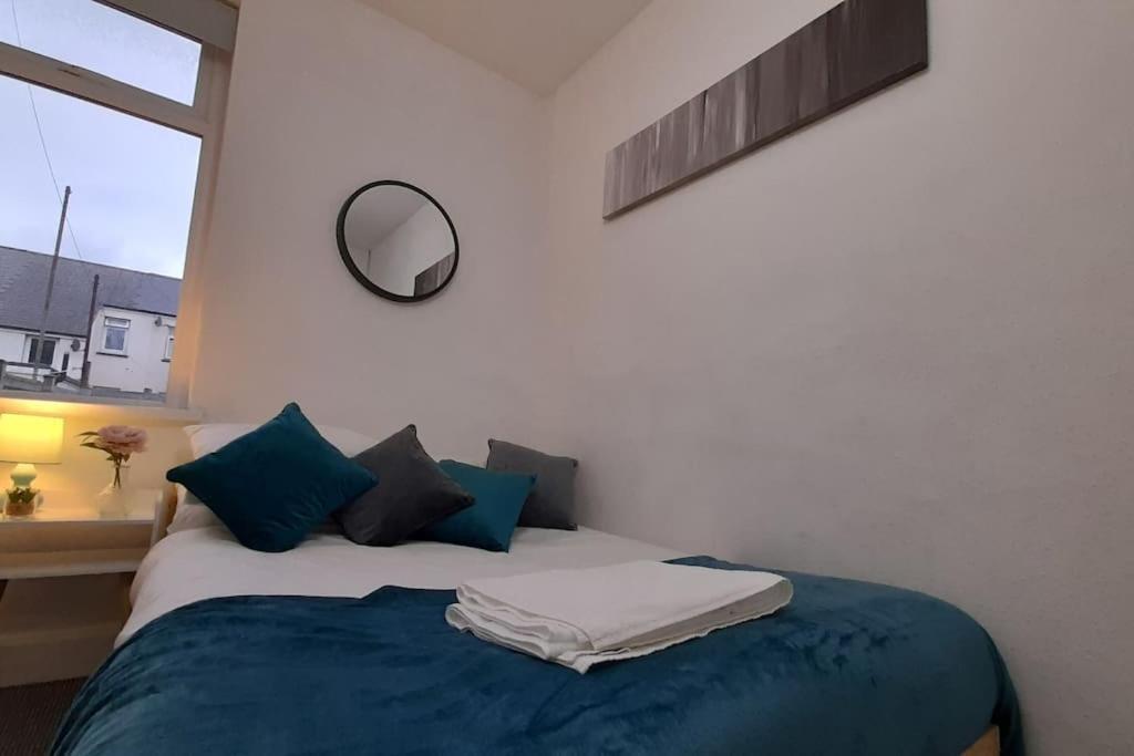 Spacious 4 Bedroom, Free Netflix, Central Location Cardiff Exteriör bild