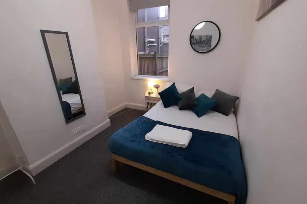 Spacious 4 Bedroom, Free Netflix, Central Location Cardiff Exteriör bild