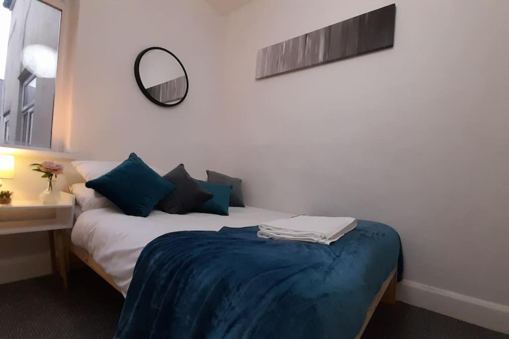Spacious 4 Bedroom, Free Netflix, Central Location Cardiff Exteriör bild